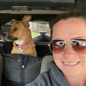 Meet your Posher, Ashley